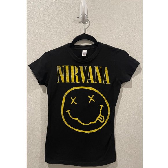 NIRVANA Graphic Women Adult T-Shirt - Picture 1 of 3